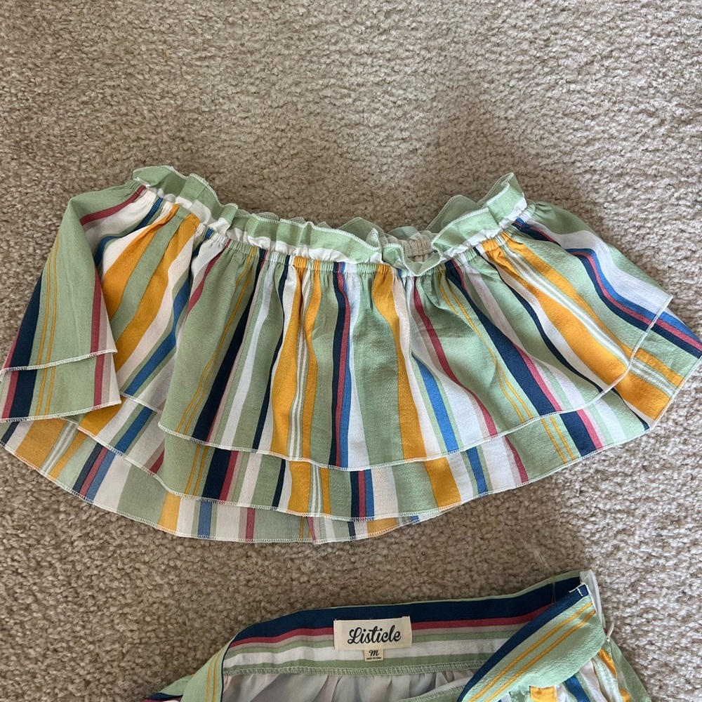 Two piece skirt and top combo - Picture 3 of 3